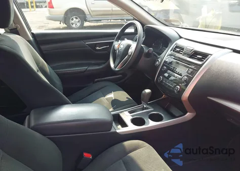 2015 Nissan Altima 2.5 S из США, поврежденный, VIN 1N4AL3AP2FN922277